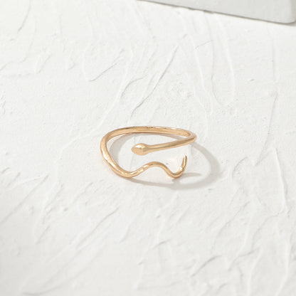 Simple snake ring