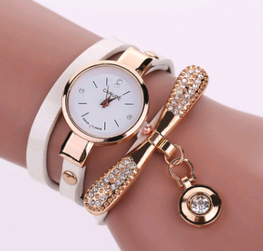 Casual three-ring winding bracelet watch