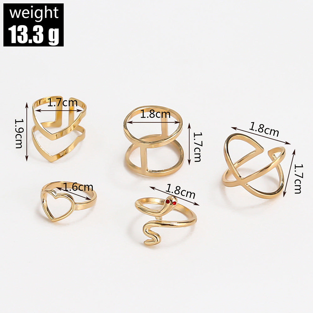 Fashionable Snake-shaped Diamond Ring